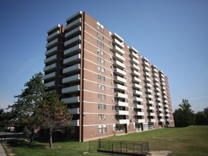 Rental High-rise 421 Markham Rd, Scarborough, ON