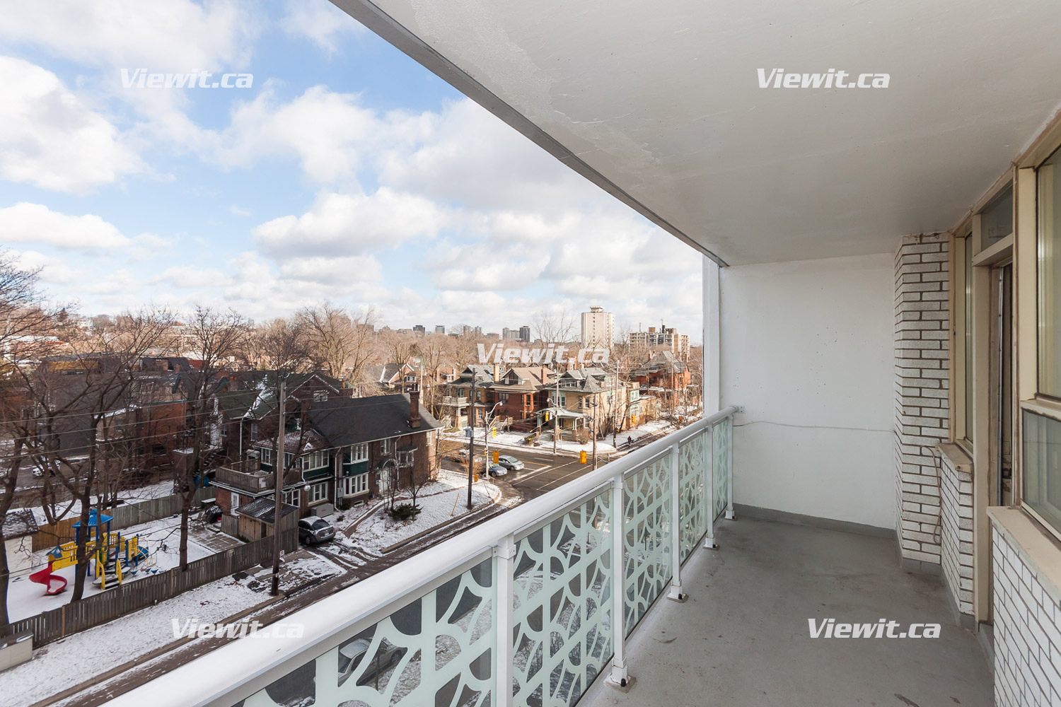 100 Spadina Rd, TORONTO , ON 2 Bedroom for rent TORONTO Apartments