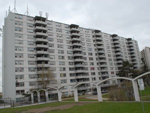 Rental High-rise 1440, 1442 Lawrence Ave W, North York, ON