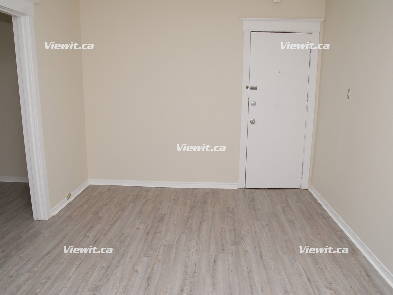 98 Vaughan Rd, YORK, ON Bachelor for rent YORK Apartments