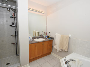 3+ Bedroom apartment for rent in WOODBRIDGE