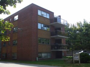 Rental Low-rise 2338 Lakeshore Road, Burlington, ON
