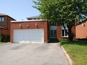 Rental House Steeles Ave E-Mccowan, Markham, ON