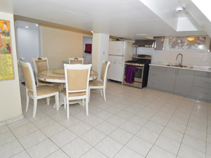2 Bedroom apartment for rent in SCARBOROUGH