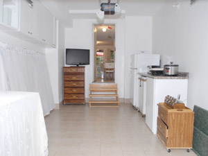 Bachelor apartment for rent in ETOBICOKE