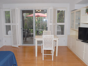 Bachelor apartment for rent in ETOBICOKE