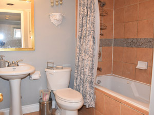 2 Bedroom apartment for rent in SCARBOROUGH  