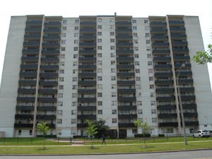 Rental High-rise 1825 Finch Ave W, North York, ON