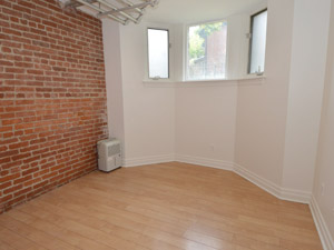 3+ Bedroom apartment for rent in TORONTO 