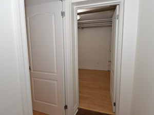 3+ Bedroom apartment for rent in TORONTO 