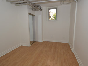 3+ Bedroom apartment for rent in TORONTO 