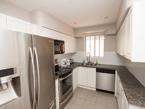 3+ Bedroom apartment for rent in YORK 