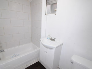 Room / Shared apartment for rent in SCARBOROUGH