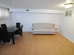 Room / Shared apartment for rent in SCARBOROUGH