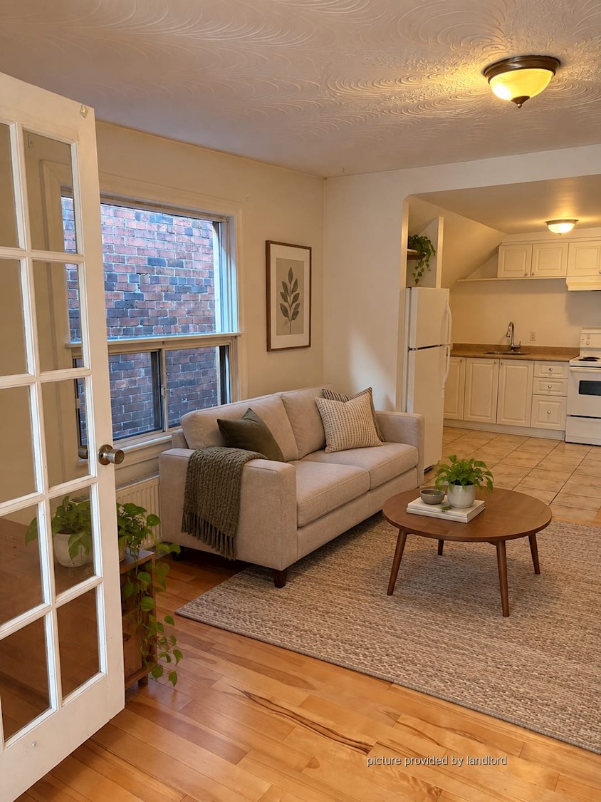 Dupont-Ossington Toronto, 2 bdrm 5