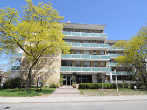 Bachelor apartment for rent in TORONTO 
