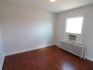 2 Bedroom apartment for rent in EAST YORK 