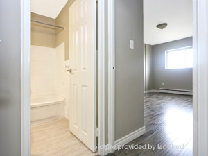Bachelor apartment for rent in OSHAWA  