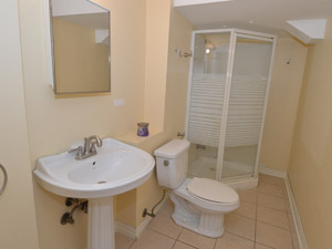1 Bedroom apartment for rent in SCARBOROUGH   