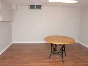 2 Bedroom apartment for rent in Thornhill