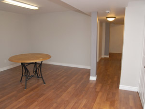 2 Bedroom apartment for rent in Thornhill