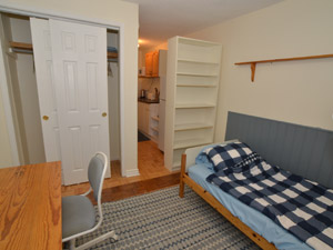 Bachelor apartment for rent in NORTH YORK