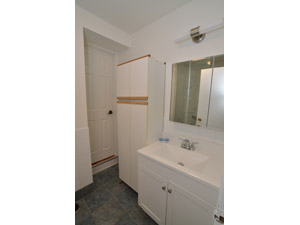 Bachelor apartment for rent in NORTH YORK