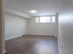 Bachelor apartment for rent in ETOBICOKE