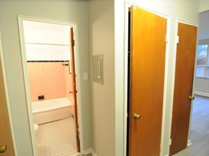 Bachelor apartment for rent in EAST YORK    