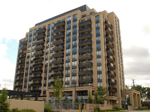 Rental Condo 520 Steeles Ave W, Thornhill, ON