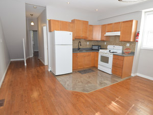 2 Bedroom apartment for rent in Toronto 
