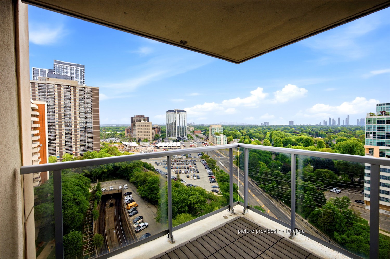 3 Michael Power Place Etobicoke, 2 bdrm 3