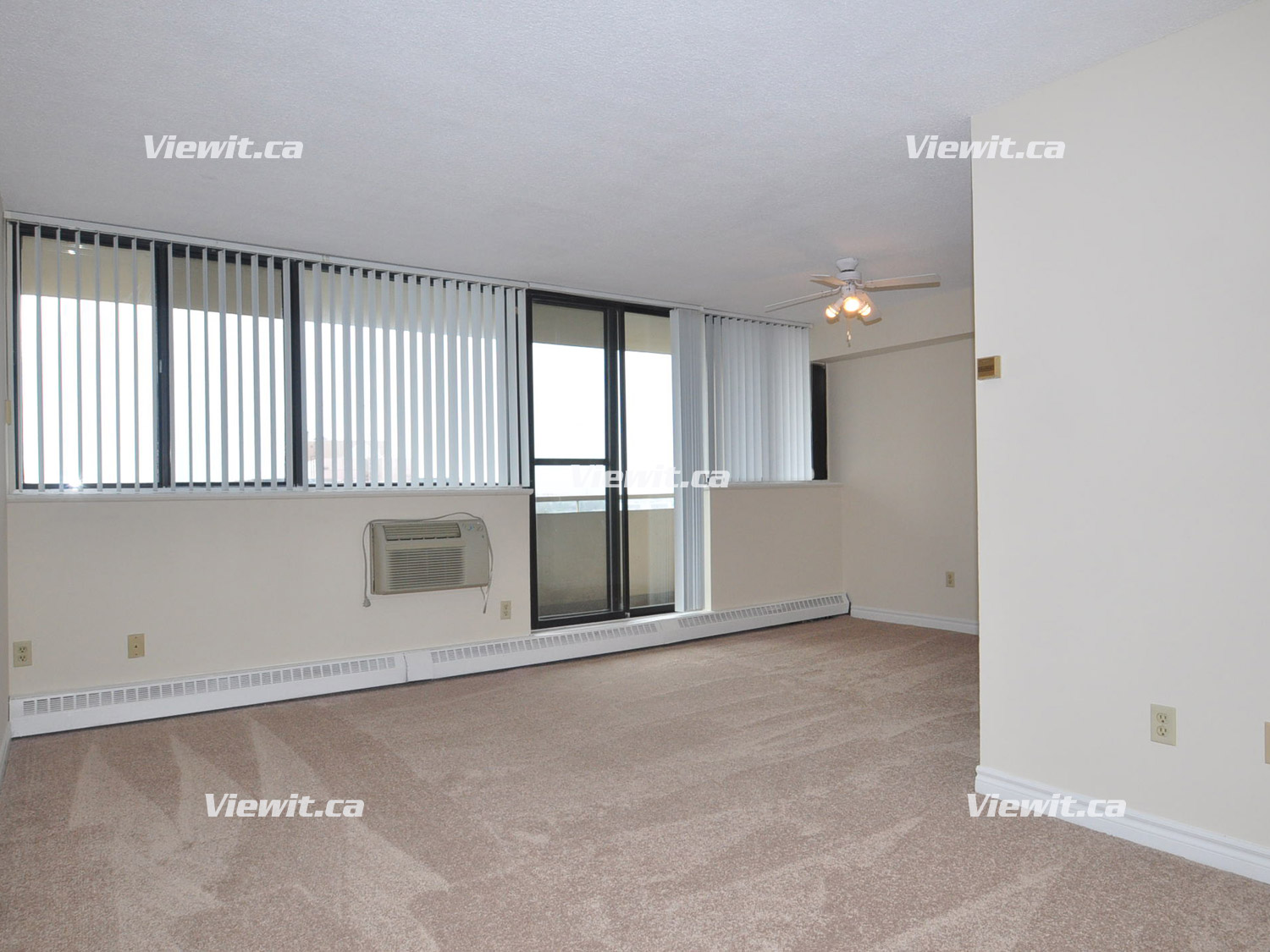 For rent 935 Dundas St E Mississauga, 3+ bdrm Viewit 1269
