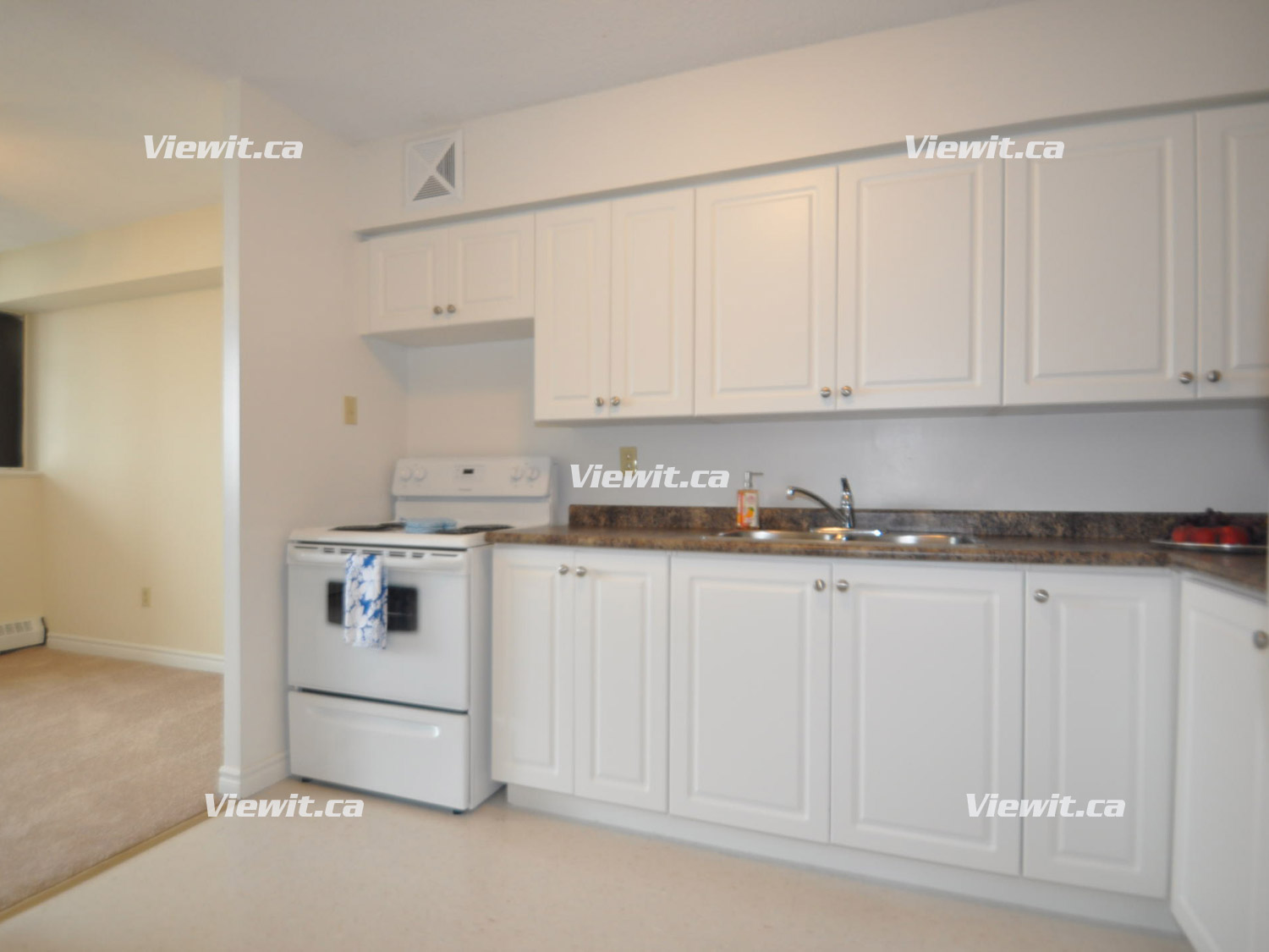 For rent 935 Dundas St E Mississauga, 3+ bdrm Viewit 1269