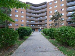 Rental Low-rise 5 Louis Ave, St Catharines, ON
