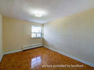 Bachelor apartment for rent in ETOBICOKE 