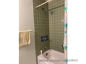 Room / Shared apartment for rent in MARKHAM 