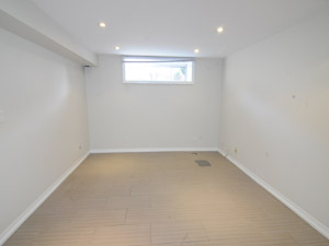 3+ Bedroom apartment for rent in TORONTO 