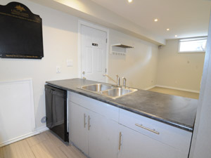 3+ Bedroom apartment for rent in TORONTO 