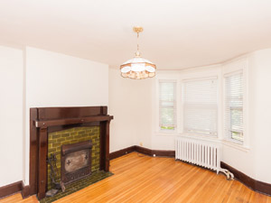 3+ Bedroom apartment for rent in TORONTO