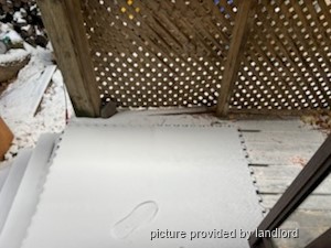 Room / Shared apartment for rent in EAST YORK