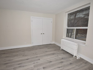 Bachelor apartment for rent in TORONTO 