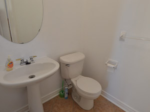 3+ Bedroom apartment for rent in RICHMOND HILL  