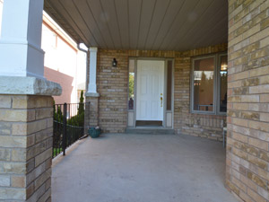 3+ Bedroom apartment for rent in RICHMOND HILL  