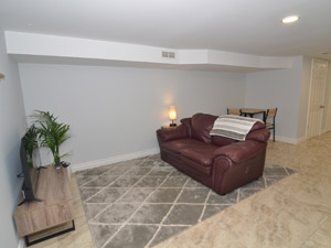 Bachelor apartment for rent in Toronto  