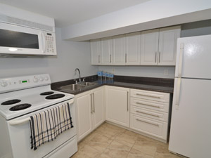 Bachelor apartment for rent in Toronto  