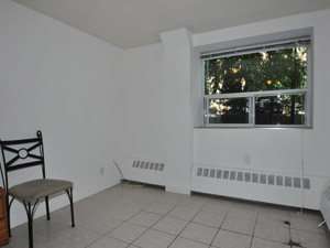 Bachelor apartment for rent in MISSISSAUGA