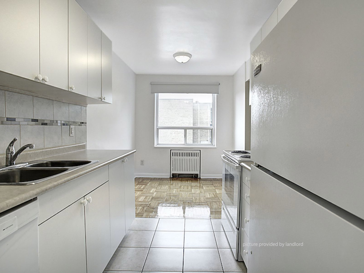 For rent 3094 Jaguar Valley Dr Mississauga, Bach Viewit 142099