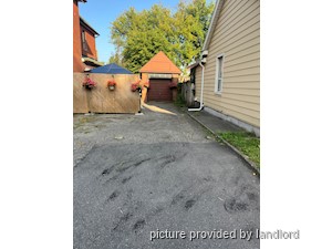 Bachelor apartment for rent in Hamilton
