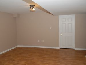 2 Bedroom apartment for rent in Maple 